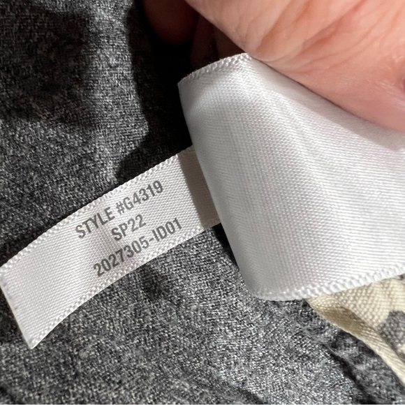 Madewell Gray V-Neck Whisper Cotton Pocket Front Tank Top small - Picture 5 of 10